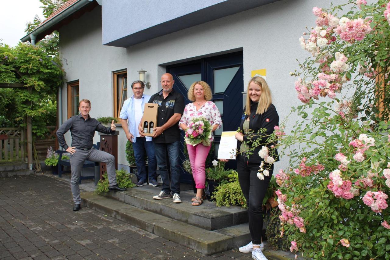 Ferienwohnung Am Korretsberg Kruft Bagian luar foto