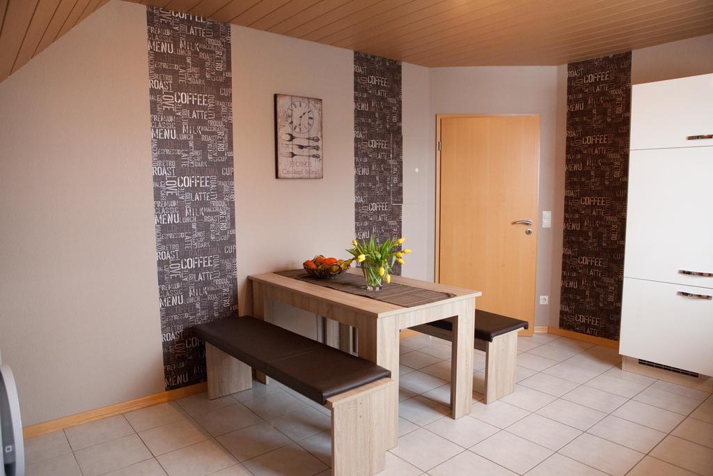 Ferienwohnung Am Korretsberg Kruft Ruang foto