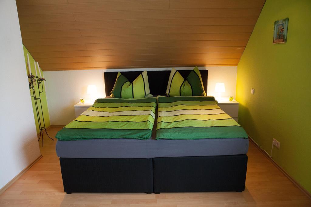 Ferienwohnung Am Korretsberg Kruft Ruang foto