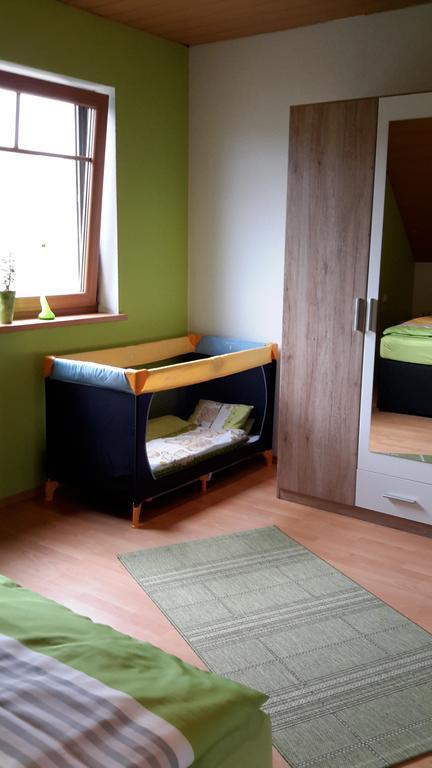 Ferienwohnung Am Korretsberg Kruft Bagian luar foto